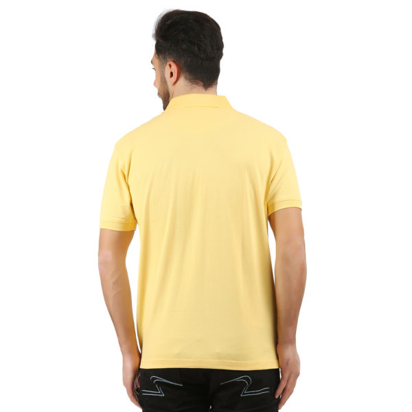 Vakum Men Yellow Plain Solid Polo Shirt